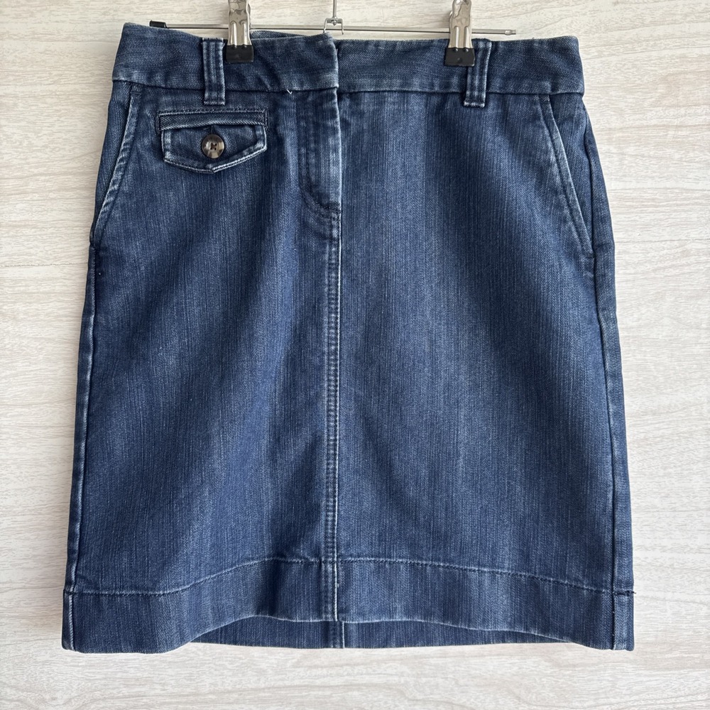 Ann Taylor A Line denim skirt Sz 0